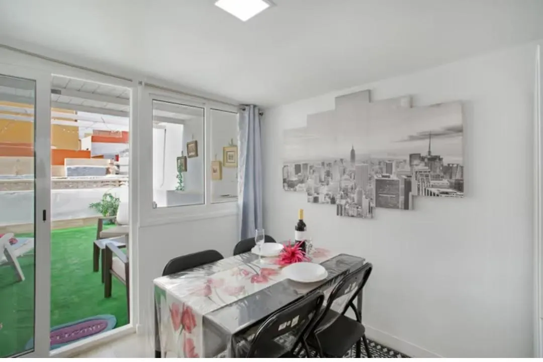 Villa Monica أغيميس 0*,  إسبانيا